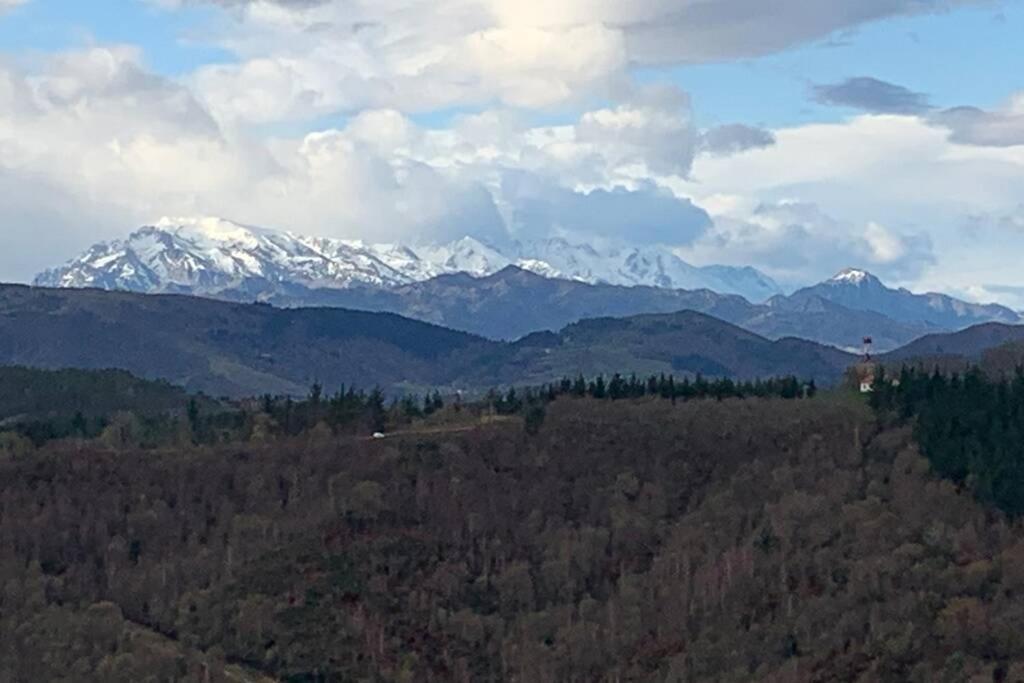 Chalet En El Alto De La Hayuela-Udias Экстерьер фото